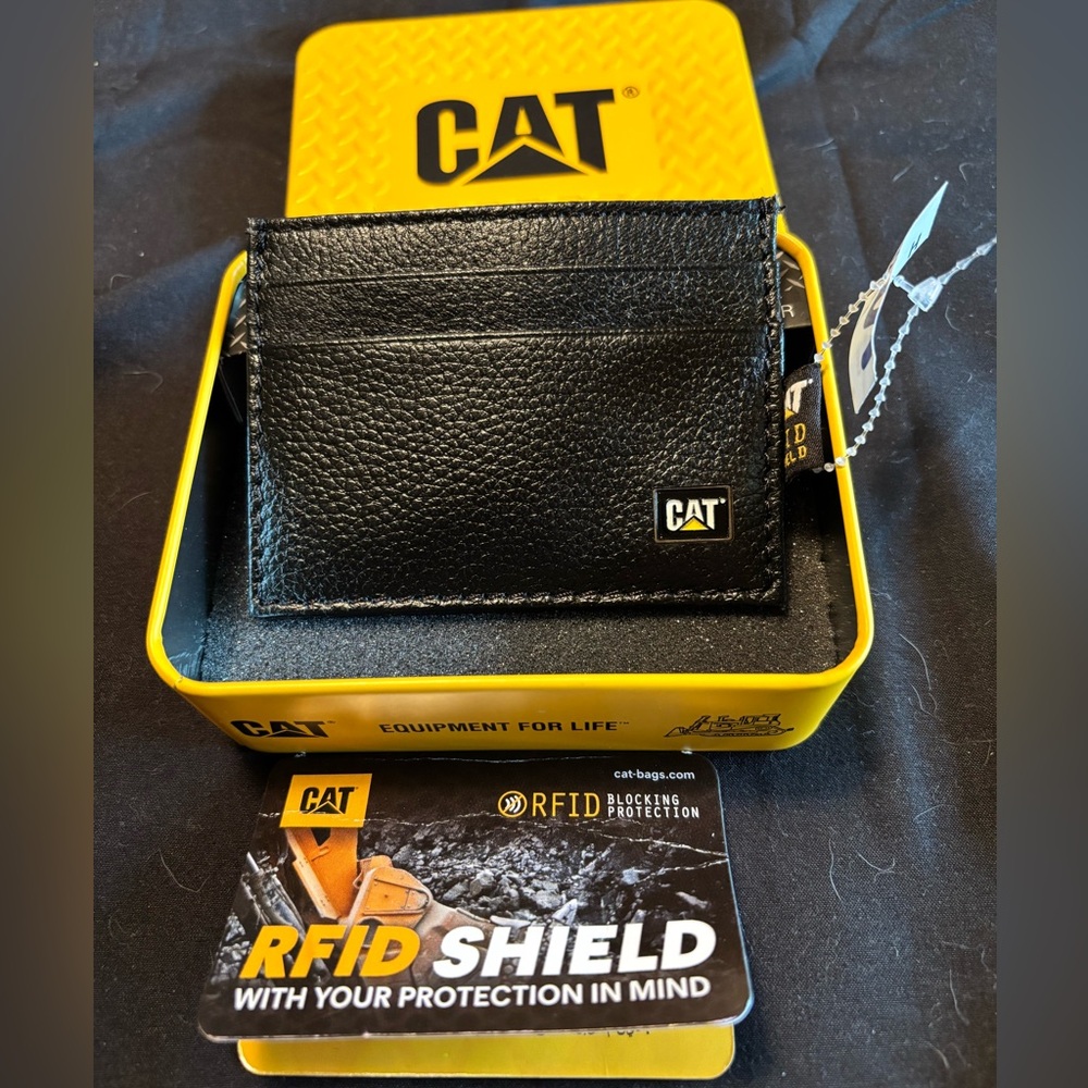 CAT MENS BLACK LEATHER CARD ID CASE BWT NIB RFID PROTECTION